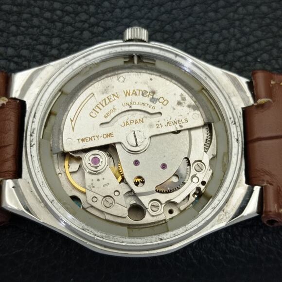 Vintage 1984 Citizen Automatic Mens Silver Watch W/daydate & Red accents - Picture 10 of 10